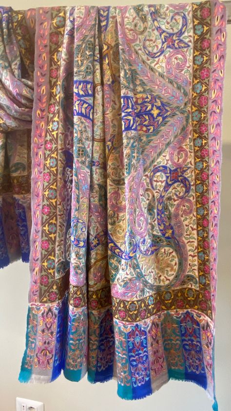 Kalamkari Pashmina shawl Mandala design Wedding Shawls, Cashmere Pashmina, Personalised Gift Boxes, Organic Colors, Wedding Shawl, Pashmina Shawl, Silk Thread, Mandala Design, Shawls And Wraps