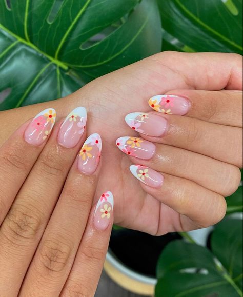 Holiday Nails Summer Almond Shape, Almond Nails With Hibiscus Flower, Short Almond Nails Hawaii, Hibiscus Flower Nails Almond, French Nail With Flower, Almond Pink Flower Nails, French Flower Nails, Almond Nails Hawaii Flowers, Trendy Acrylic Nails