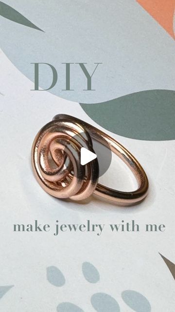 Handmade Rings Tutorial, Diy Rings Tutorial, Diy Wire Jewelry Rings, Wire Jewelry Rings, Puzzle Ring, Diy Ring, Gem Crafts, Schmuck Diy, Ring Tutorial