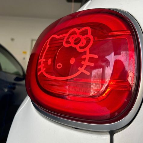 Hello Kitty Car Decor, Kawaii Car Accessories, Kpop Car Decor, Hello Kitty Car Interior, Cute Things For Your Car, Pink Car Hello Kitty, My Melody Car, Hello Kitty Beetle Car, Sanrio Car Decor