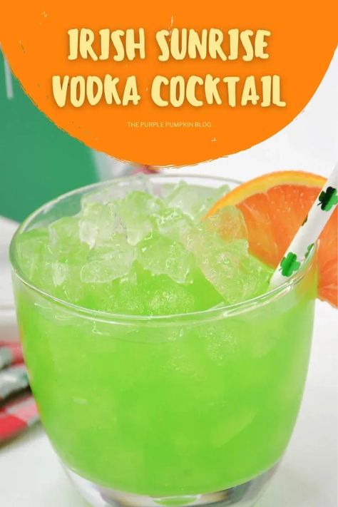 Are you looking for a fun and festive drink to celebrate St. Patrick's Day? If so, you'll love this green Irish Sunrise Cocktail! It's made with vodka and green apple liqueur and is refreshing and delicious. So ditch the boring old green beer and give this green cocktail a try instead! St Patrick’s Day Drinks Vodka, Green Apple Vodka Cocktails, Green Vodka Drinks, Green Apple Vodka Drinks, Irish Drinks Cocktails, Green Apple Cocktails, Cocktail With Vodka, Green Apple Vodka, Bachelorette Cocktails