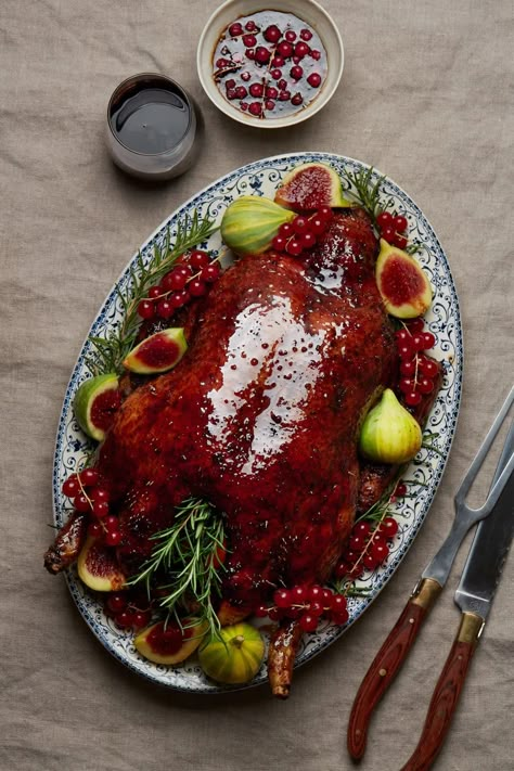 This port and currant roasted duck makes an impressive holiday dinner with a balance of sweet, tart, and savory. Christmas Roast Duck, Roast Dinner Ideas, Roasted Duck, Delicious In Dungeon, Roast Duck, Fantasy Food, Lunch Dinner Recipes, Roast Dinner, Sweet Tart