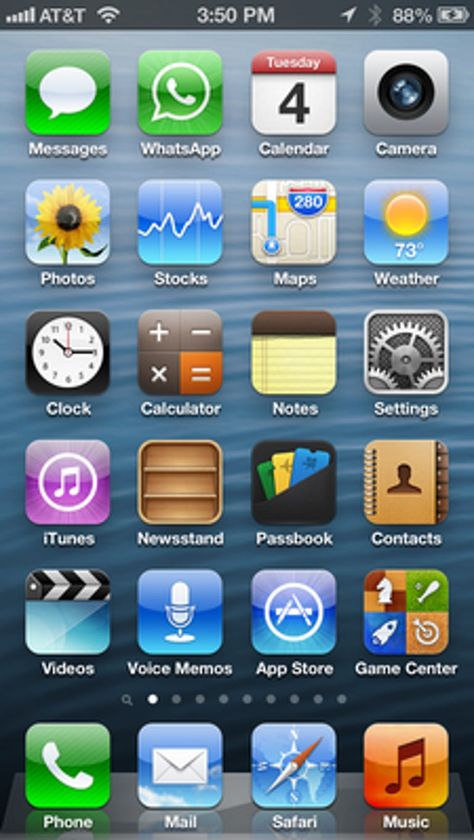 Eight changes I want to see in iOS 7 - CNET Old Iphone Icons, Old App Logos, Old Iphone Wallpapers, Old Iphone, App Logos, Lockscreen Ios, Find My Friends, Ios Homescreen, First Iphone