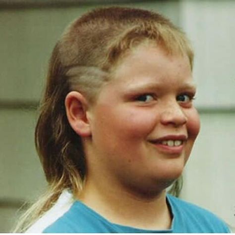 Funny Haircuts, Terrible Haircuts, Haircut Fails, Retro Haircut, Free Haircut, Funny Hair, How To Cut Your Own Hair, Boys Haircut, Mullet Haircut