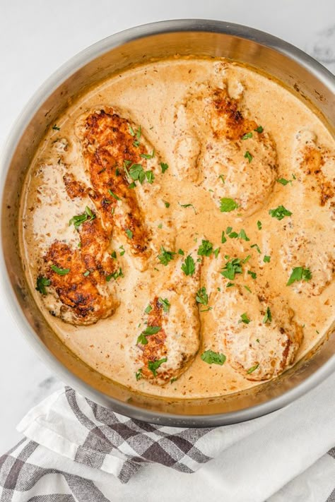 Cajun Marinated Chicken Recipes, Cajun Chicken Dinner Recipes, Creamy Cajun Wings, Cajun Marinated Chicken, Creole Seasoning Chicken, Creamy Cajun Chicken Wings, Cajun Sauce For Chicken, Cajun Chicken And Rice With Cream Sauce, Chicken In Creamy Sauce