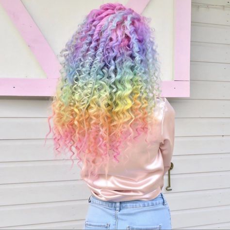 Iridescent Hair Color, Rainbow Hair Color Ideas, Iridescent Hair, Pastel Rainbow Hair, Unicorn Nail Art, Unicorn Hair Color, Holographic Hair, Vivid Hair Color, Bold Hair Color