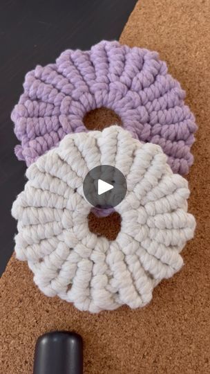 Diy Coaster, Coaster Tutorial, The Paper Kites, Macrame Coasters, Flower Coasters, Diy Coasters, Kites, Macrame Diy, Flower Pattern