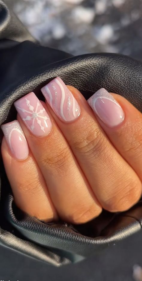 Cute Nails For The Holidays, Christmas Nail Short Nails, Christmas Nail Ideas Short Acrylic, Nail Designs Winter Short, Biab Nail Design Pink, Pink Nails Christmas Short, Short Xmas Acrylic Nails, Pink Cristhmas Nails, Cute Nail Ideas For New Years