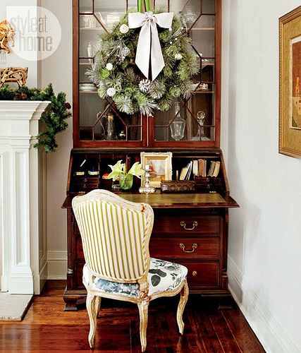 Debbie Travis Collection | debbie-travis-holiday-secretaire Antique Secretary Desks, Holiday Living Room, Home Bunch, Christmas Decorating Ideas, Antique Home, Secretary Desk, Christmas Interiors, A Desk, Home Interiors