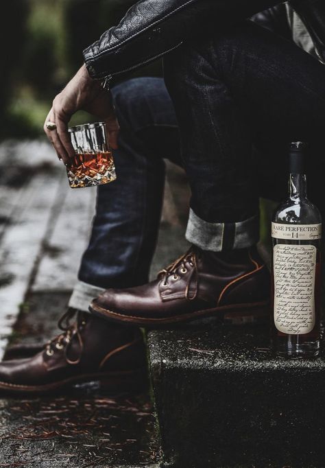 Gentleman Decor, Jack Daniels Decor, Cowboy Aesthetic, Gentleman Aesthetic, Alcohol Aesthetic, Swag Men, Engagement Inspiration, Man Photo, Danner Mountain Light Boot