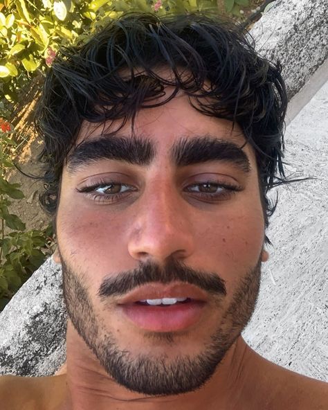 Walid por favor on Instagram: “🙃” Middle Eastern Men, Beautiful Eyebrows, Thick Eyebrows, Full Beard, Beard Styles For Men, Aesthetic People, Relationship Goals Pictures, Hair Reference, Hair And Beard Styles