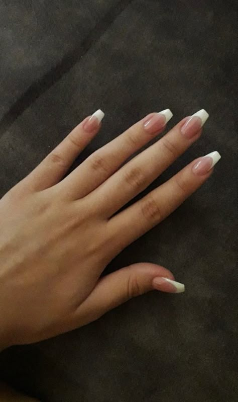 Elegant French Tip Nails, French Gel Manicure, Nail Color And Design, Trending Nail Colors, French Office, Short Natural Nails, Office Nails, Gel Manicures, Nail Colors And Designs