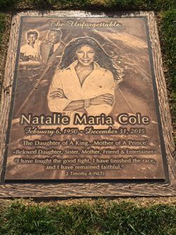 Famous Gravestones, Maria Cole, Celebrity Graves, Famous Gravesites, Famous Tombstones, Tombstone Designs, Grave Stones, Cemetery Monuments, Music Singing