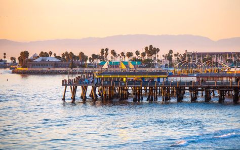 California Redondo Beach Pier, Redondo Beach California, Best Summer Ever, Location Design, Relaxing Beach, Beach Pier, Colorful Clothes, Redondo Beach, California Dreamin'