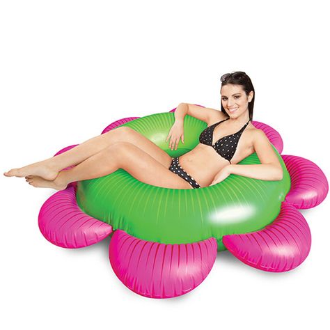 Giant Funky Flower Pool Float Flower Pool Float, Floating Pool Flowers, Flower Pool, Swimming Pool Floats, Vinyl Pool, Inflatable Pool Floats, Pool Stuff, Giant Flowers, Let Your Hair Down