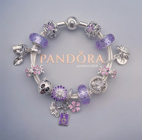 Pandora Bracelet Purple Charms, Purple Pandora Bracelet, Pandora Bracelet Ideas Simple, Pandora Bracelet Ideas, Pandora Purple, Pandora Bracelet Charms Ideas, Girly Bracelets, Pandora Bracelet Designs, Pandora Jewelry Charms