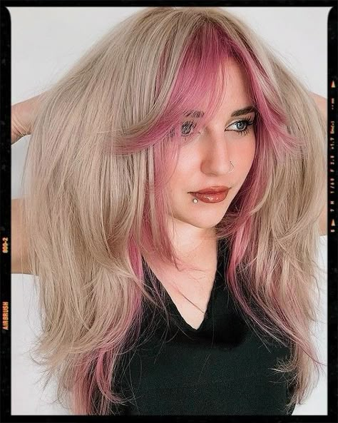 Curtain Bangs With Colored Front Pieces, Color Frame Hair, Pink Face Framing Highlights Blonde, Curtain Bangs Dyed Blonde, Peekaboo Curtain Bangs, Peekaboo Face Framing Highlights, Blonde Highlights With Pink Underneath, Magenta Blonde Hair, Peekaboo Hair Color Pink Blonde