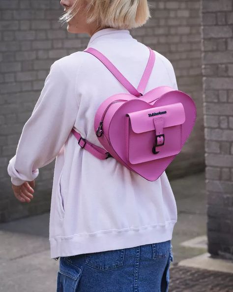 Leather Heart Shaped Bag | Dr. Martens Pink Doc Martens, Pink Dr Martens, Heart Shaped Bag, Lace Socks, Black Leather Backpack, Heart Bag, Estilo Chic, Pink Backpack, Carrie Bradshaw