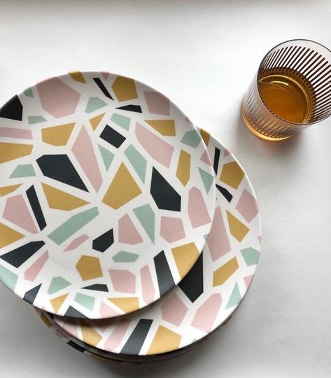 Growing Bamboo, Terrazzo Design, Bamboo Plates, Keramik Design, Dinner Plate Sets, Plate Design, Pottery Painting, Outdoor Kids, Geometric Designs