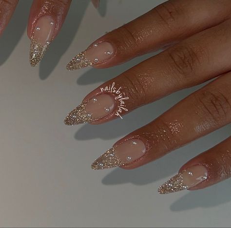 Champagne Nail Inspo Acrylic, Glam French Nails, Glam Bridal Nails, Bridal Nails Coffin, Champagne Gold Nails Acrylic, Champagne Nails Acrylic Almond, Pedicure Valentines, Nail Ideas New Years, Long Almond Acrylic Nails Gold