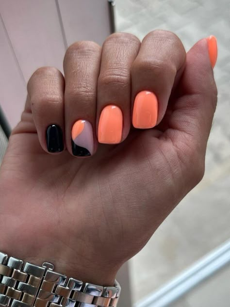 Coral Nail Designs: 45+ Trendiest Looks and Colors Nail Designs Coral, Coral Acrylic Nails, Coral Nails With Design, Posh Nails, Peach Nails, Coral Nails, Nagel Tips, Blush Nails, Cute Gel Nails