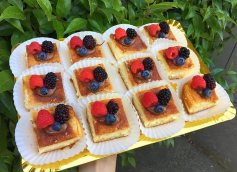 Mini Churro Cheesecake, Churro Cheesecake Decoration, Edible Business, Churros Cheesecake, Cheesecake Treats, Mini Flan, Churro Cake, Cheesecake Decoration, Churro Cheesecake