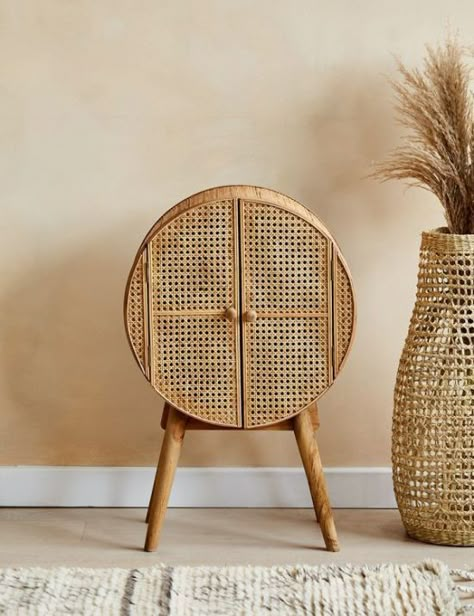 12 Cane Furniture Items That Blurs The Line Between Modern and Vintage Rattan Furniture Living Room, Rattan Cabinet, Luxury Home Accessories, Cane Furniture, Bamboo Furniture, Storage Units, A Rug, Vintage Storage, Furniture Renovation