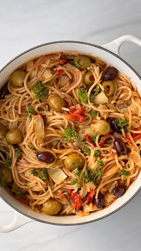 Buttered Pasta, Greek Spaghetti, Butter Sauce For Pasta, One Pot Wonder, Creamy Pasta Sauce, Vegetarian Pasta Recipes, Butter Pasta, Pasta Sauce Recipes, Chicken Pasta Recipes