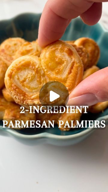 Katja Jurgenschellert on Instagram: "PARMESAN PALMIER 🧀👩‍🍳 recipe below 👇 

When I was snacking on some cheese crackers the other day, I was thinking of an easy way to make my own. A bit of tasting and testing later, I made these super simple and delicious 2 ingredient Parmesan palmier crackers! 
Crispy, caramelised cheese wrapped in crunchy puff pastry 😋 

Here’s what you’ll need for ~20 palmiers:
👉 one rectangular sheet puff pastry 
👉 3 tbsp grated Parmesan 

1. Lay your puff pastry on a flat surface and sprinkle Parmesan on top
3. Roll both sides in then cut your log into 1/2 cm (1/4 inch) slices (tip: for easier cutting, place your log in the freezer for 10-15 mins)
4. Bake for 12-15 minutes at 180C (325F)

What flavour should I try next? 😍

FOLLOW @kayoukitchen for simple & de 2 Ingredient Palmiers, Puff Pastry Crackers, Parmesan Palmiers, Lemon Posset Recipe, Palmiers Recipe, Pasta Board, 3 Cookies, Phyllo Recipes, Awesome Appetizers