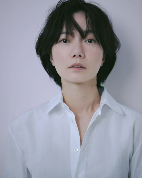 2000 Tv Shows, Bae Doona, Park Chan Wook, Shorts Hair, Look Back In Anger, Cloud Atlas, Secret Forest, 2012 Movie, Like Photo