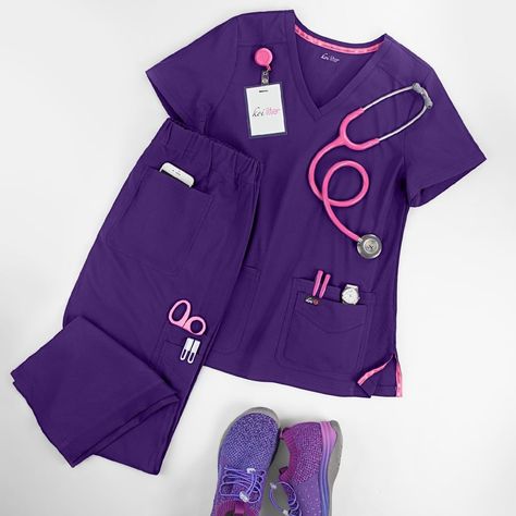 Purple Scrubs Uniform, Purple Scrubs Nurses, Purple Scrubs Outfit, Scrubs Styling, Doctor Work Outfit, Medical School Bag, Nursing Scrubs Outfits, Purple Scrubs, Nurse Outfit Scrubs