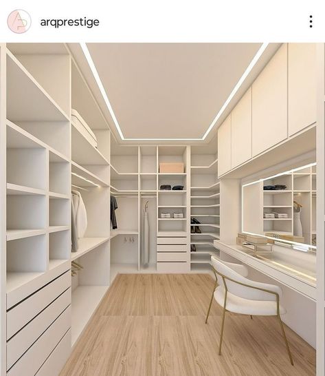 Design Ložnic, A Walk In Closet, Dream Closet Design, Walk In Closet Design, Closet Design Layout, Luxury Closets Design, Closet Renovation, Closet Layout, Luxury House Interior Design