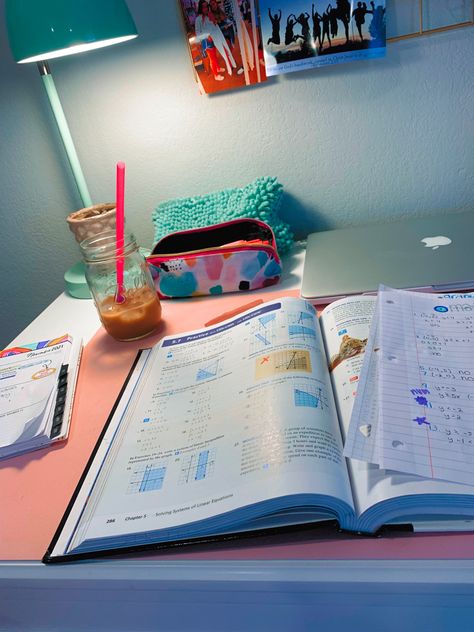 Study Preppy Aesthetic, Preppy Study Aesthetic, Preppy School Aesthetic, Preppy Studying, Romantising Homework, School Motivation Aesthetic Pink, Good Grades Aesthetic A+ Pink, Preppy School Supplies, Preppy School