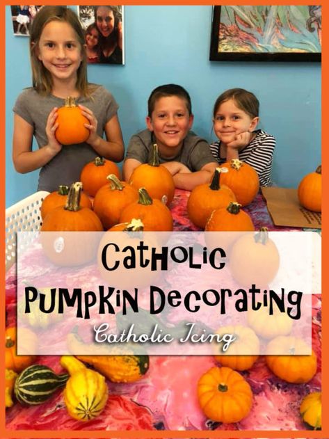 Looking for Catholic pumpkin carving ideas? Check out this Saint-O-Lantern idea! #catholicicing #allsaintsday #catholickids Catholic Pumpkin Carving Ideas, Religious Pumpkin Decorating Ideas, Catholic Halloween Crafts, Catholic Pumpkin Carving, Catholic Halloween Activities, Religious Halloween Ideas, Ccd Crafts, Pumpkin Story, Catholic Icing