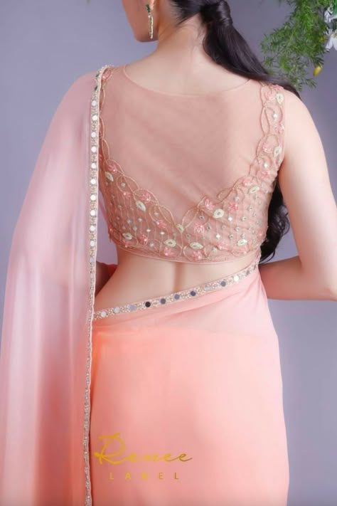 Lehenga Back Blouse Designs, Back Blouse Designs, Chiffon Saree Party Wear, Ombre Saree, Blouse Back Neck Design, Back Neck Design, Latest Blouse Designs, Netted Blouse Designs, Designs Blouse