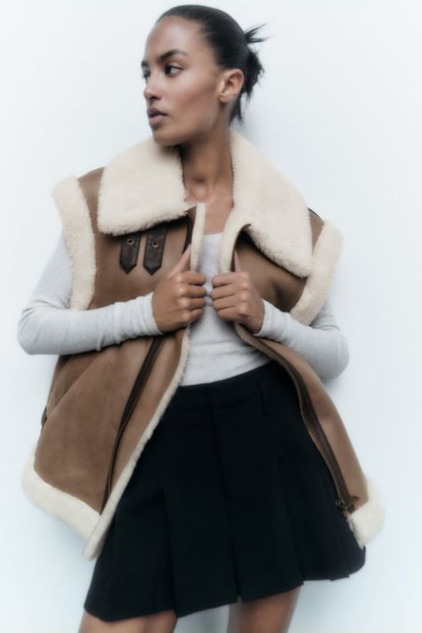 Women's Outerwear | Explore our New Arrivals | ZARA United States Faux Shearling Jacket, Winter Vest, Crop Top Hoodie, Vest Designs, Vest Coat, Sleeveless Jacket, Coat Women, Fleece Coat, Fleece Vest