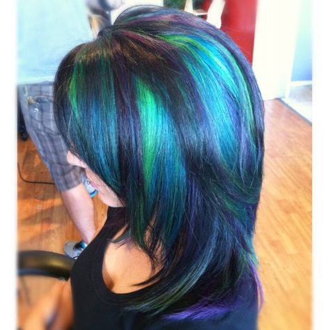 Peacock color Peacock Hair Color, Blue And Green Hair, Peacock Hair, Funky Hairstyles, Hair Color Blue, Colored Hair, Hair Life, Hair Dye Colors, Rainbow Hair