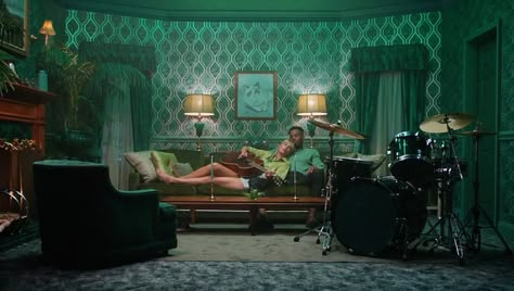 Lover House Taylor Swift, Taylor Swift House, Lover House, Taylor Swift Music Videos, Taylor Swift Web, Purple Rooms, Yellow Room, Taylor Swift Music, All About Taylor Swift