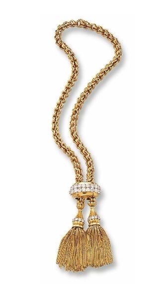 Necklace Van Cleef, Van Cleef And Arpels Jewelry, Van Cleef Arpels, I Love Jewelry, Van Cleef, Gorgeous Jewelry, High Jewelry, Tassel Necklace, Jewelry Art