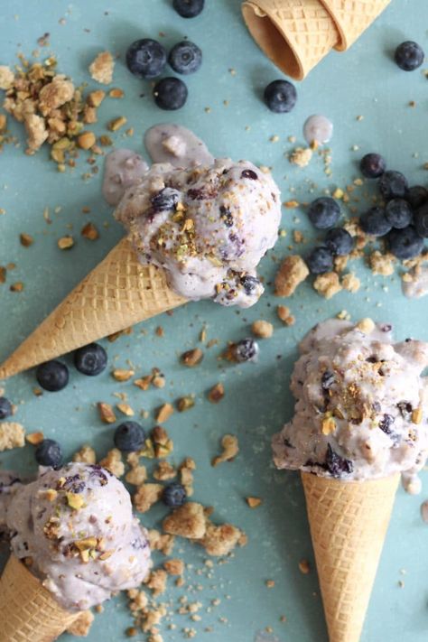 Blueberry Crumble Pie, Pistachio Ice Cream, Blueberry Crumble, Ice Cream Cones, Healthy Diet Recipes, Summer Treats, Good Healthy Recipes, Frozen Desserts, Frozen Treats