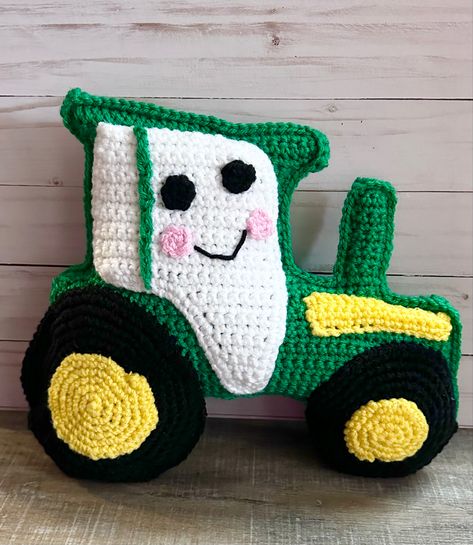 This Crochet Tractor Kawaii Cuddler from 3amgracedesigns is just so cute! You can find all the details, including a link to the paid pattern, in my blog post. #creatingme #3amgracedesigns #crochet #crocheting #crochetproject #crochetforkids Crochet Tractor Pattern, Crochet Tractor, Best Crochet Patterns, Case Tractors, Crochet Toddler, I Love This Yarn, Crochet For Boys, Colour List, Crochet For Kids