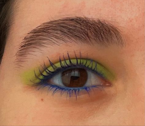 Blue-Green Funky Makeup, Maquillage On Fleek, Blue Mascara, Swag Makeup, Ideas For Decorating, Dope Makeup, Green Eyeshadow, Eye Makeup Art, Editorial Makeup