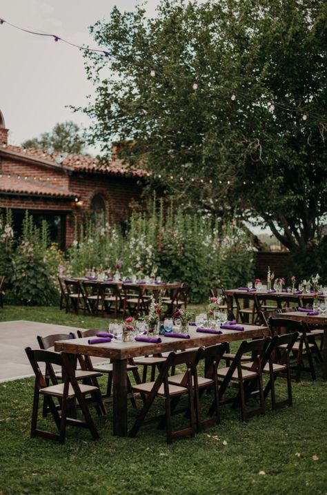 For the couple seeking adventure, whether it's the desert or a hideaway in the middle of the city, enjoy this list of the best bohemian wedding venues in Arizona. My AZ Boho couples love all of these locations, and I love the overall aesthetic that they each offer! Beautiful flowers, amazing views, and breathtaking landscapes can be the backdrop for your big day. Outdoor Wedding Arizona, Arizona Small Wedding, Venue At The Grove Arizona, Small Arizona Wedding, Wedding Venue Arizona, Arizona Wedding Venues Affordable, Arizona Backyard Wedding, Small Garden Wedding Ideas, Arizona Cottage