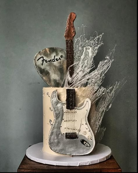 Music Themed Cakes For Men, Guitar Cake Design, Guitar Cakes For Men, Masculine Cakes For Men, Music Cake Ideas For Men, Bolo Rock, Guitar Cakes, Festa Rock Roll, Guitar Birthday Cakes