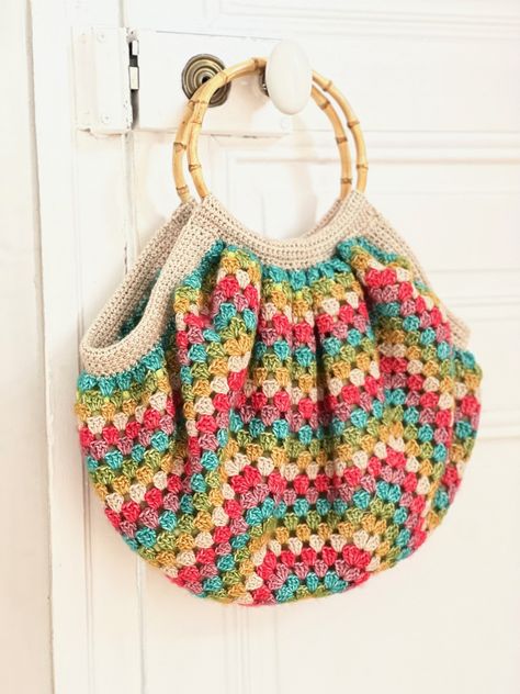 Crochet Handbags Free Patterns, Sac Granny Square, 100 Crochet Stitches, Crochet Tote Pattern, Crochet Boho Bag, Free Crochet Bag, Amazing Crochet, Easy Crochet Stitches, Crochet Boho