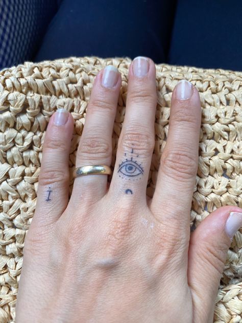 Eyeball Finger Tattoo, Finger Eye Tattoo, Eye Tattoo On Finger, Minimal Finger Tattoo, Evil Eye Finger Tattoo, Eye Tattoo Hand, Eye Finger Tattoo, Eye Tattoo On Hand, Tattoo Alphabet