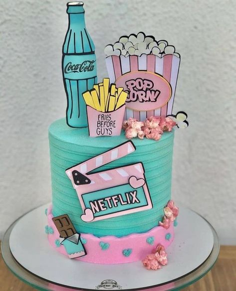 Movie Cakes, Pastel Cupcakes, Cartoon Cake, Creative Birthday Cakes, Crazy Cakes, Pretty Birthday Cakes, Cute Birthday Cakes, Cool Birthday Cakes, Cake Designs Birthday