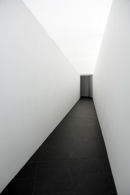 Cleaning White Walls, Minimal Photography, Interior Minimalista, Empty Room, Black Floor, Minimalist Photography, Minimalist Architecture, Stone Flooring, White Aesthetic