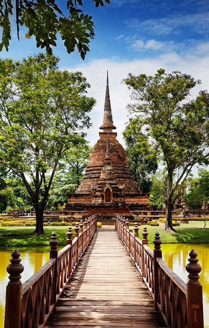 Sukhothai was capital of the first Kingdom of Siam in 13th and 14th centuries #thailand #travel