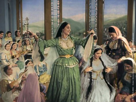 ♔ ☪ Azerbaijan Azerbaijan Culture Aesthetic, Traditional Iranian Clothing, Azerbaijan Clothing, Azerbaijan Aesthetic, Azerbaijan Art, Azerbaijan Culture, Rajputana Dress, Iranian Clothes, Ali And Nino